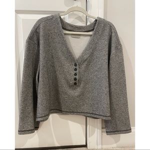UO Cropped Light-Weight Oversized Gray V-Neck Sweater